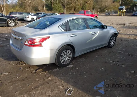 2013 Nissan Altima 2.5 S z USA, uszkodzony, nr VIN 1N4AL3AP5DC270957